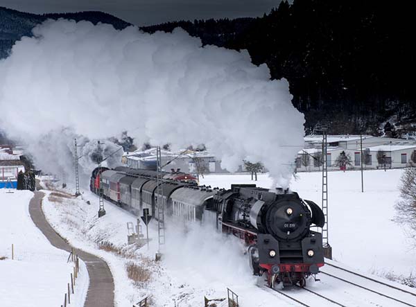 Winter Travel Tips: Travel by Train