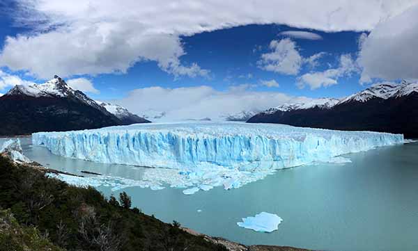 Tourist Places South America: Perito Moreno Glacier