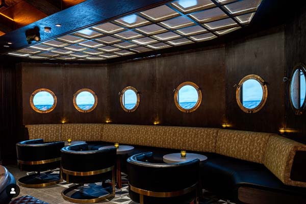 America's Quirkiest Themed Restaurants: Captain’s Quarters Tiki Pirate Bar (San Diego)