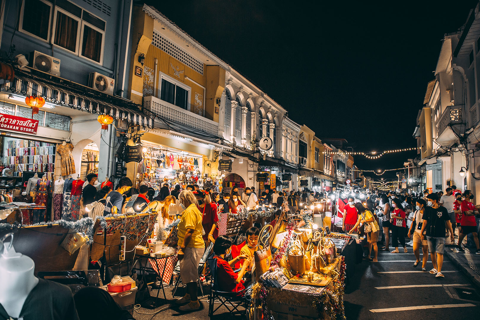 city market at night