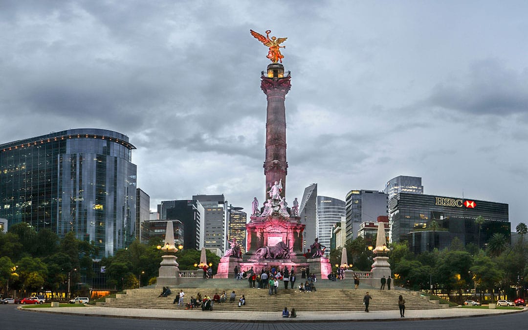 Mexico´s city monument mexico city nightlife